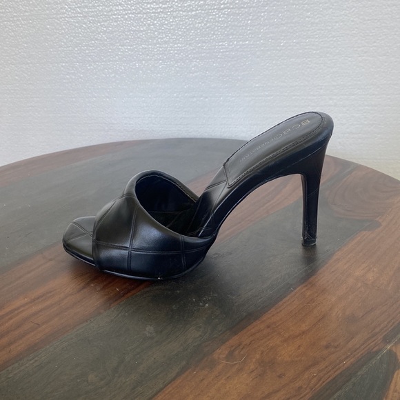 Black cushion heel - Picture 3 of 3